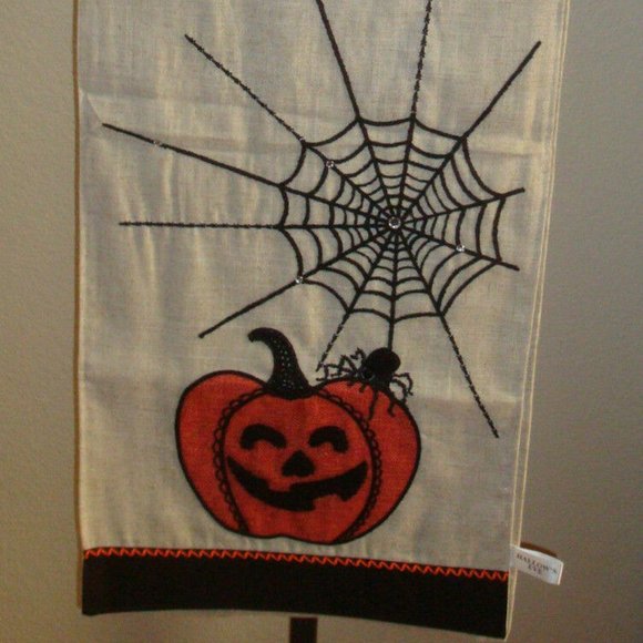 Hallow's Eve Table Runner 14x72" Halloween Pumpkin - Picture 1 of 2